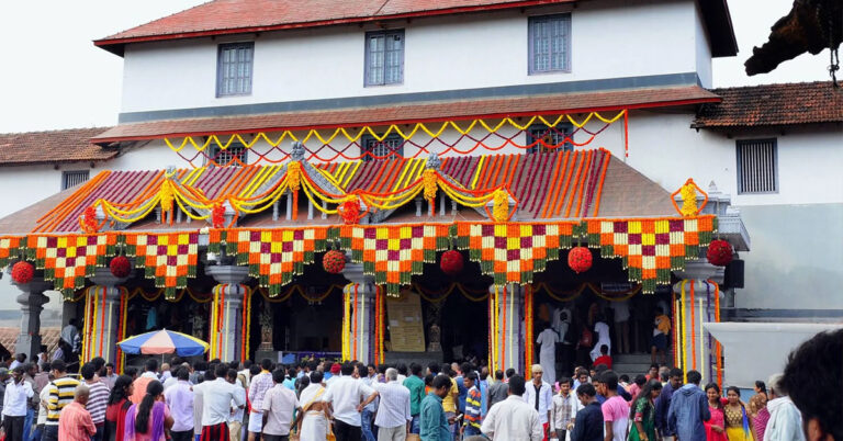 ಶಾಂತಿ-ಸಾಮರಸ್ಯ ಸಾರಿದ ಧರ್ಮ ಸಂರಕ್ಷಣಾ ಮೆರವಣಿಗೆ
