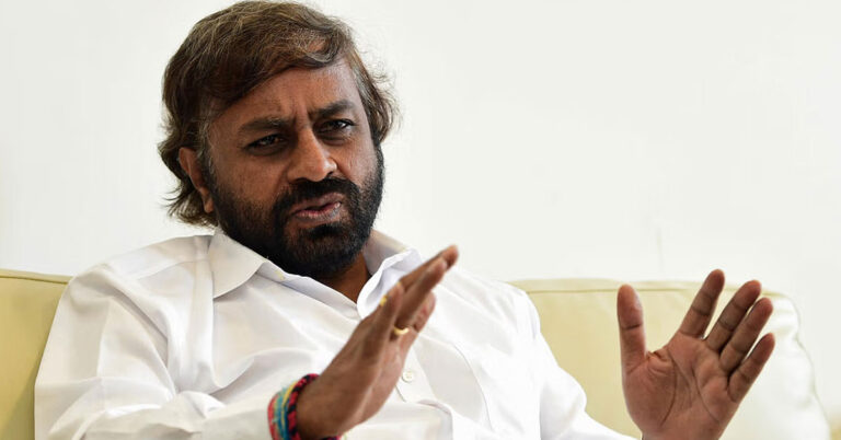 ಅರಣ್ಯ ಕಳೆ ಬೆಳೆಗಳ ನಿಯಂತ್ರಣಕ್ಕೆ ಕ್ರಮ : ಈಶ್ವರ್ ಖಂಡ್ರೆ ಅರಣ್ಯ ಕಳೆ ಬೆಳೆಗಳ ನಿಯಂತ್ರಣಕ್ಕೆ ಕ್ರಮ : ಈಶ್ವರ್ ಖಂಡ್ರೆ
