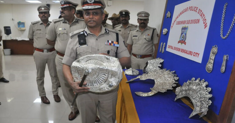 ಜೈನ ಮಂದಿರದಲ್ಲಿ ಕಳ್ಳತನ ಮಾಡಿದ್ದ ನಾಲ್ವರ ಬಂಧನ, 14 ಕೆಜಿ ಬೆಳ್ಳಿ ಆಭರಣ ವಶ