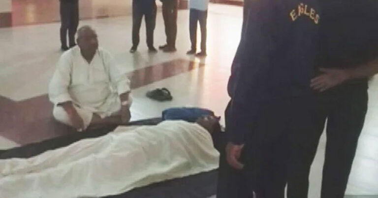 ಎಮರ್ಜೆನ್ಸಿ ವಾರ್ಡ್‍ನಲ್ಲಿ ಬೆಡ್ ಸಿಗದೆ ಬಿಜೆಪಿ ಮಾಜಿ ಸಂಸದನ ಪುತ್ರ ಸಾವು