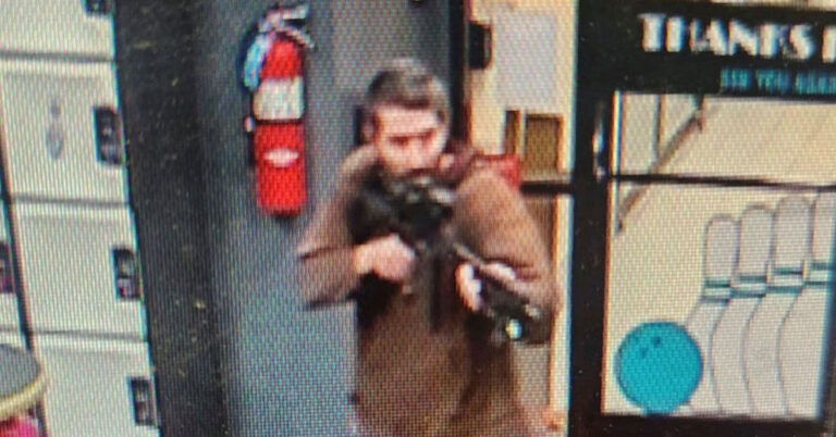 ಅಮೇರಿಕಾದಲ್ಲಿ ಗುಂಡಿನ ಮೊರೆತ, 22 ಮಂದಿ ಸಾವು