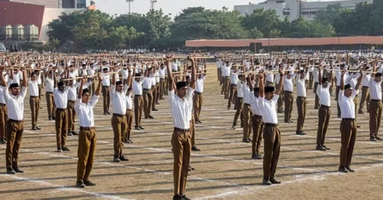 ಆರ್‌ಎಸ್‌‍ಎಸ್‌‍ ಪಥಸಂಚಲನದಲ್ಲಿ ಭಾಗಿಯಾಗಿದ್ದ ನೌಕರರ ಅಮಾನತು : ಕಾನೂನು ಹೋರಾಟಕ್ಕಿಳಿದ ಬಿಜೆಪಿ
