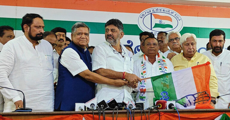 ಮಾಜಿ ಶಾಸಕ ರಾಮಪ್ಪ ಲಮಾಣಿ ಕಾಂಗ್ರೆಸ್ ಸೇರ್ಪಡೆ