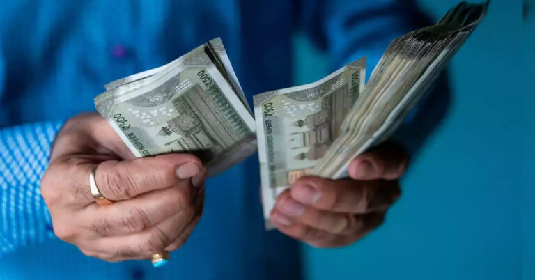 ಕೇಂದ್ರ ಸರ್ಕಾರಿ ನೌಕರರು ಮತ್ತು ಪಿಂಚಣಿದಾರರಿಗೆ ಸಿಕ್ತು ದಸರಾ ಗಿಫ್ಟ್