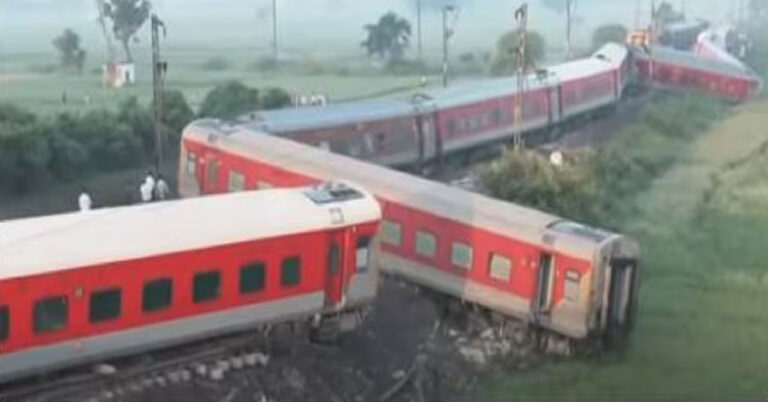 ಬಿಹಾರ ರೈಲು ದುರಂತದಲ್ಲಿ, ನಾಲ್ವರ ಸಾವು, 70 ಕ್ಕೂ ಹೆಚ್ಚು ಮಂದಿಗೆ ಗಾಯ