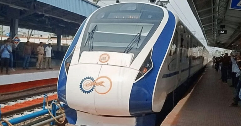 ಕೇವಲ 14 ನಿಮಿಷದಲ್ಲೇ ಸ್ವಚ್ಛವಾಗುತ್ತೆ ವಂದೇ ಭಾರತ್ ರೈಲು