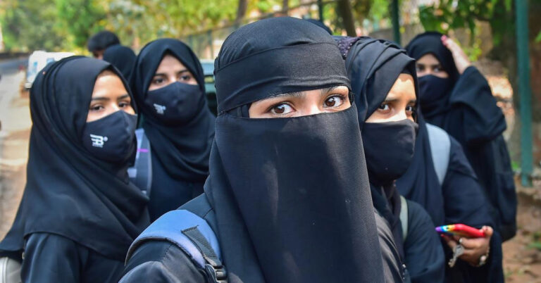 ರಾಜ್ಯದಲ್ಲಿ ಮತ್ತೆ ತಾರಕಕ್ಕೇರಿದ ಹಿಜಾಬ್ ಸಂಘರ್ಷ