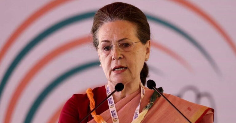 ಗಾಜಾ ಮೇಲೆ ವಿನಾಶಕಾರಿ ಇಸ್ರೇಲ್ ದಾಳಿ ನಿಲ್ಲಿಸಬೇಕು : ಸೋನಿಯಾ