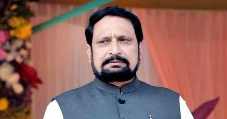 ಜನವರಿ ಬಳಿಕ ರಾಜಕೀಯ ಧ್ರುವೀಕರಣ: ಲಕ್ಷ್ಮಣ್ ಸವದಿ ಜನವರಿ ಬಳಿಕ ರಾಜಕೀಯ ಧ್ರುವೀಕರಣ: ಲಕ್ಷ್ಮಣ್ ಸವದಿ