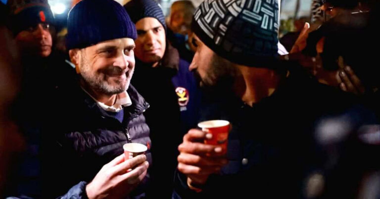 ಯಾತ್ರಾರ್ಥಿಗಳಿಗೆ ಚಹಾ ವಿತರಿಸಿ ಗಮನ ಸೆಳೆದ ರಾಹುಲ್ ಗಾಂಧಿ