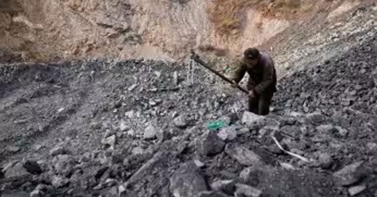 ಚೀನಾದ ಕಲ್ಲಿದ್ದಲು ಗಣಿಯಲ್ಲಿ ಬೆಂಕಿ, 19 ಮಂದಿ ಸಾವು