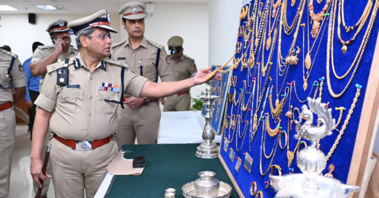 ಪಶ್ಚಿಮ ವಿಭಾಗ ಪೊಲೀಸರ ಕಾರ್ಯಾಚರಣೆ: 1.15 ಕೋಟಿ ರೂ. ಮೌಲ್ಯದ ಚಿನ್ನಾಭರಣ, ನಗದು ಜಪ್ತಿ