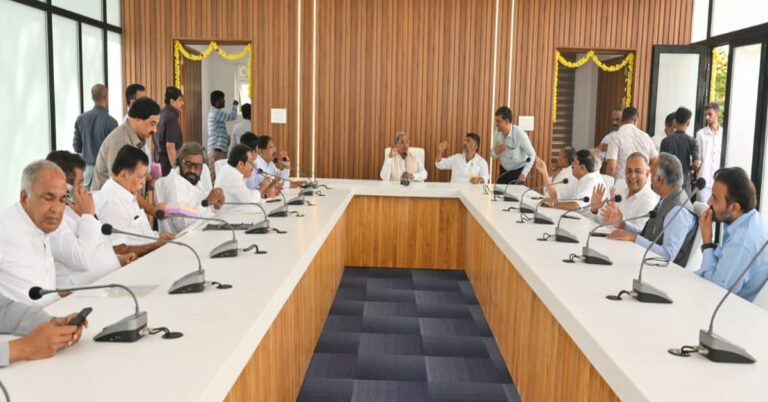 ಗೊಂದಲ ಬಿಡಿ ಕೆಲಸ ಮಾಡಿ : ಸಚಿವರಿಗೆ ಸಿಎಂ ಸಲಹೆ