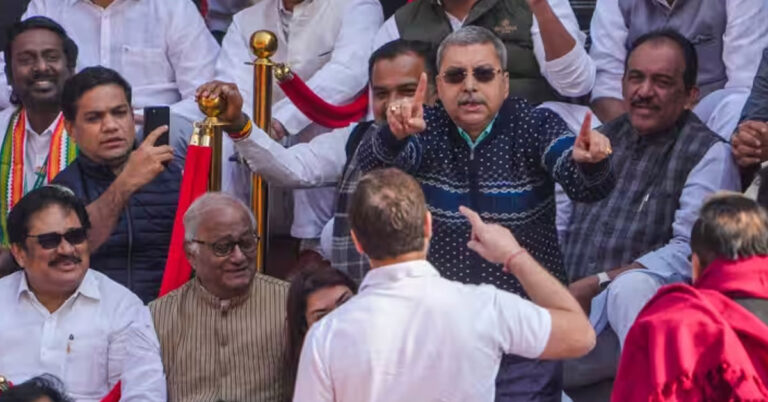ಉಪರಾಷ್ಟ್ರಪತಿಗೆ ಅವಮಾನ ಮಾಡಿದ ಟಿಎಂಸಿ ಸಂಸದರ ವಿರುದ್ಧ ದೂರು ಕೇಸ್
