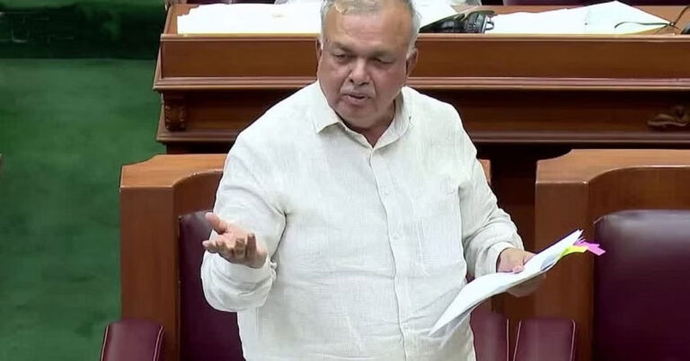 ಶಕ್ತಿ ಯೋಜನೆಯಿಂದ ಸಾರಿಗೆ ಸಂಸ್ಥೆಗಳಿಗೆ ಯಾವುದೇ ರೀತಿಯ ಹೊರೆಯಾಗುವುದಿಲ್ಲ: ಸಚಿವ ರಾಮಲಿಂಗಾರೆಡ್ಡಿ ಶಕ್ತಿ ಯೋಜನೆಯಿಂದ ಸಾರಿಗೆ ಸಂಸ್ಥೆಗಳಿಗೆ ಯಾವುದೇ ರೀತಿಯ ಹೊರೆಯಾಗುವುದಿಲ್ಲ: ಸಚಿವ ರಾಮಲಿಂಗಾರೆಡ್ಡಿ