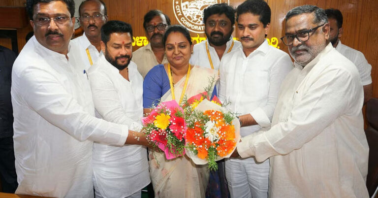 ಬಳ್ಳಾರಿ ಮೇಯರ್ ಆಗಿ ಕಾಂಗ್ರೆಸ್ ಸದಸ್ಯೆ ಬಿ.ಶ್ವೇತಾ ಆಯ್ಕೆ