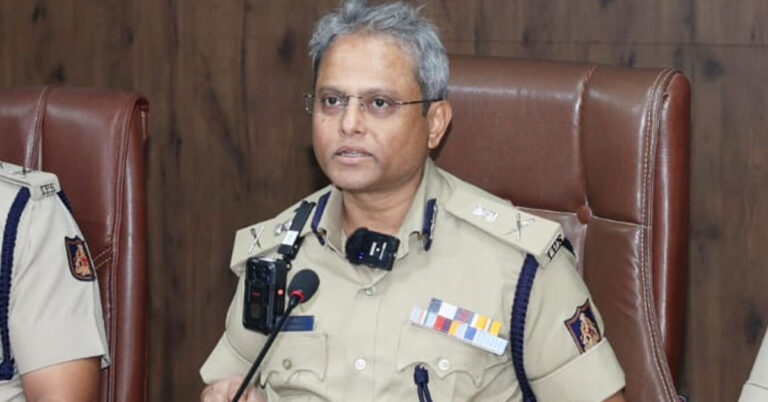 ಬೆಂಗಳೂರನ್ನು ನಶೆ ಮುಕ್ತ ನಗರವನ್ನಾಗಿಸಲು ಪೊಲೀಸರ ಹದ್ದಿನ ಕಣ್ಣು ಬೆಂಗಳೂರನ್ನು ನಶೆ ಮುಕ್ತ ನಗರವನ್ನಾಗಿಸಲು ಪೊಲೀಸರ ಹದ್ದಿನ ಕಣ್ಣು