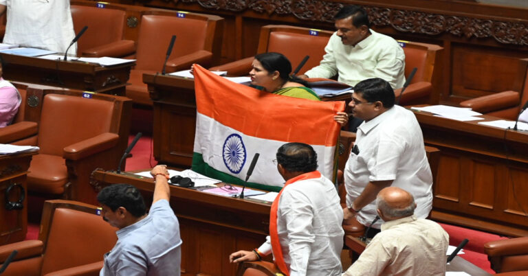 ಪಾಕಿಸ್ತಾನ ಪರ ಘೋಷಣೆ : ವಿಧಾನಪರಿಷತ್‍ನಲ್ಲೂ ಕೋಲಾಹಲ