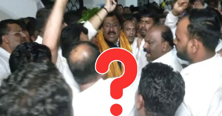 ಪಾಕ್ ಪರ ಘೋಷಣೆ : ಹಲವು ಅನುಮಾನಕ್ಕೆ ಎಡೆ ಮಾಡಿಕೊಟ್ಟ ಸರ್ಕಾರದ ನಡೆ ಪಾಕ್ ಪರ ಘೋಷಣೆ : ಹಲವು ಅನುಮಾನಕ್ಕೆ ಎಡೆ ಮಾಡಿಕೊಟ್ಟ ಸರ್ಕಾರದ ನಡೆ