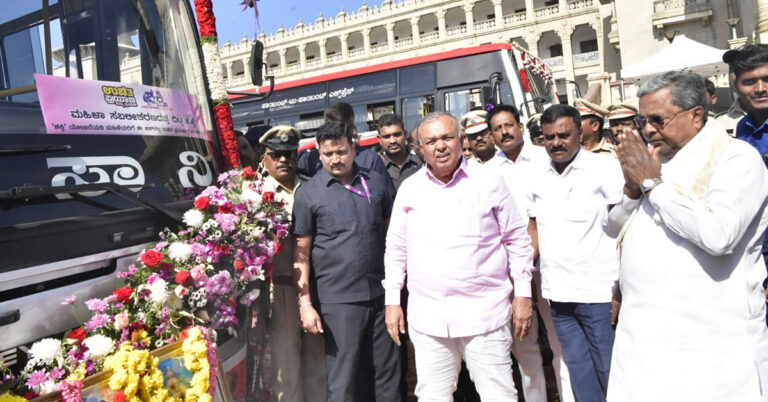 10 ವರ್ಷಗಳಲ್ಲಿ ಏಕೆ ಮೋದಿ ಗ್ಯಾರಂಟಿ ನೀಡಿರಲಿಲ್ಲ..? : ಸಿಎಂ ಸಿದ್ದರಾಮಯ್ಯ