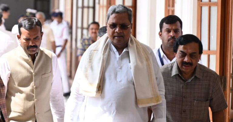 ಯಾವುದೇ ಕ್ಷಣದಲ್ಲಿ ಸಿಎಂ ಸಿದ್ದರಾಮಯ್ಯ ವಿರುದ್ಧ ಎಫ್ಐಆರ್ ದಾಖಲಾಗುವ ಸಾಧ್ಯತೆ ಯಾವುದೇ ಕ್ಷಣದಲ್ಲಿ ಸಿಎಂ ಸಿದ್ದರಾಮಯ್ಯ ವಿರುದ್ಧ ಎಫ್ಐಆರ್ ದಾಖಲಾಗುವ ಸಾಧ್ಯತೆ
