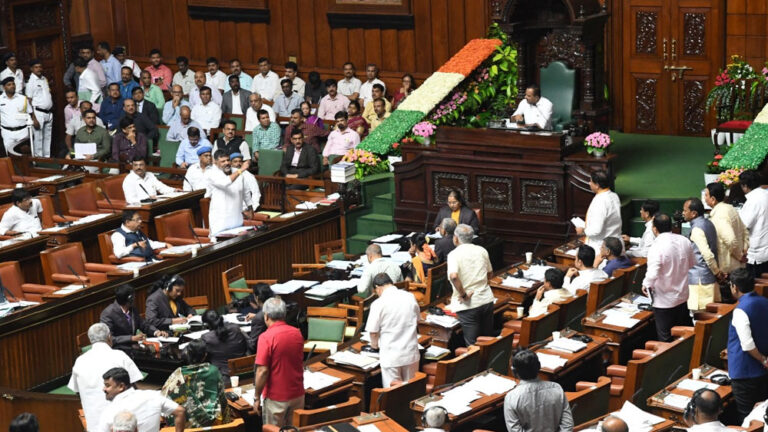 ವಿಧಾನಸಭೆಯಲ್ಲಿ ಪ್ರತಿಧ್ವನಿದ ರಾಜ್ಯದಲ್ಲಿ ಅಕ್ರಮವಾಗಿ ನೆಲೆಸಿರುವ ವಿದೇಶಿ ಪ್ರಜೆಗಳ ವಿಚಾರ ವಿಧಾನಸಭೆಯಲ್ಲಿ ಪ್ರತಿಧ್ವನಿದ ರಾಜ್ಯದಲ್ಲಿ ಅಕ್ರಮವಾಗಿ ನೆಲೆಸಿರುವ ವಿದೇಶಿ ಪ್ರಜೆಗಳ ವಿಚಾರ