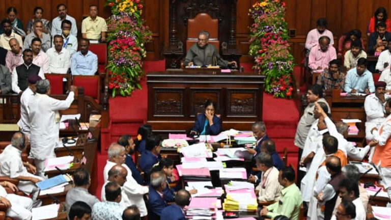 ಮುಡಾ ಅಕ್ರಮ ಚರ್ಚೆಗೆ ಅವಕಾಶ ನೀಡುವ ರೂಲಿಂಗ್ ಮರು ಪರಿಶೀಲನೆ ಮತ್ತೆ ತಿರಸ್ಕಾರ ಮುಡಾ ಅಕ್ರಮ ಚರ್ಚೆಗೆ ಅವಕಾಶ ನೀಡುವ ರೂಲಿಂಗ್ ಮರು ಪರಿಶೀಲನೆ ಮತ್ತೆ ತಿರಸ್ಕಾರ