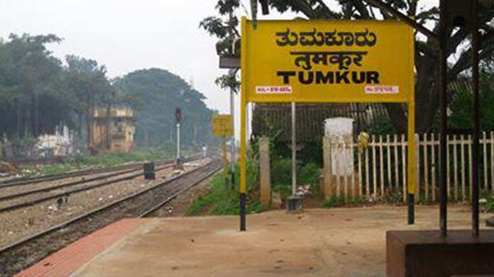 Order to stop Vande Bharat train at Tumkur station