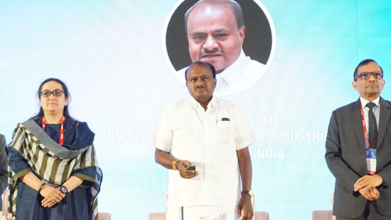 ಆಟೋ ಕಾಂಪೋನೆಂಟ್ ಕ್ಷೇತ್ರದಲ್ಲಿ ಸ್ವಾವಲಂಬನೆ ಬೆಳವಣಿಗೆ ಶ್ಲಾಘನೀಯ : ಕೇಂದ್ರ ಸಚಿವ ಹೆಚ್ಡಿಕೆ ಆಟೋ ಕಾಂಪೋನೆಂಟ್ ಕ್ಷೇತ್ರದಲ್ಲಿ ಸ್ವಾವಲಂಬನೆ ಬೆಳವಣಿಗೆ ಶ್ಲಾಘನೀಯ : ಕೇಂದ್ರ ಸಚಿವ ಹೆಚ್ಡಿಕೆ