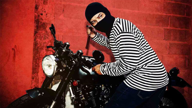 ಕ್ಯಾತಸಂದ್ರ ಪೊಲೀಸರಿಂದ ದ್ವಿಚಕ್ರ ವಾಹನ ಕಳ್ಳನ ಸೆರೆ, 42 ಬೈಕ್‌ ವಶ