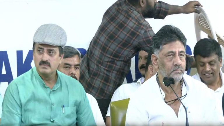 ರಾಜಕೀಯದಲ್ಲಿ ಎಲ್ಲಾ ಸಾಧ್ಯತೆಗಳೂ ಮುಕ್ತ : ಡಿಕೆಶಿ