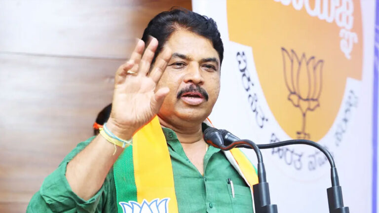 ಸಾಮಾಜಿಕ, ಶೈಕ್ಷಣಿಕ ಸಮೀಕ್ಷಾ ವರದಿಯ ಮೂಲ ಪ್ರತಿ ನಾಪತ್ತೆ : ನ್ಯಾಯಾಂಗ ತನಿಖೆಗೆ ಅಶೋಕ್ ಆಗ್ರಹ ಸಾಮಾಜಿಕ, ಶೈಕ್ಷಣಿಕ ಸಮೀಕ್ಷಾ ವರದಿಯ ಮೂಲ ಪ್ರತಿ ನಾಪತ್ತೆ : ನ್ಯಾಯಾಂಗ ತನಿಖೆಗೆ ಅಶೋಕ್ ಆಗ್ರಹ