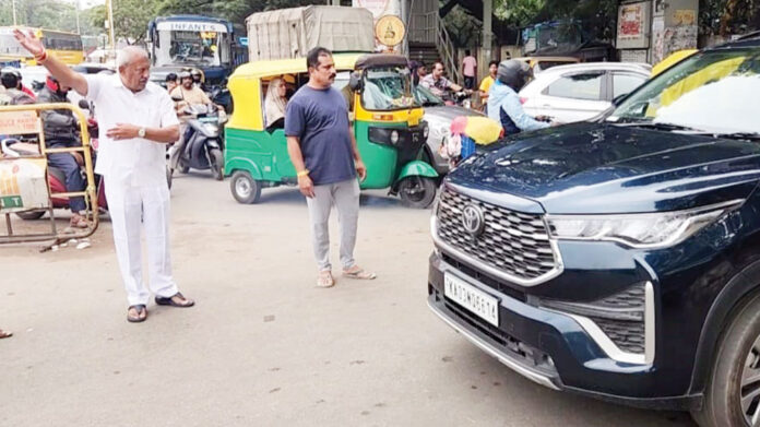 MLA Bairati Basavaraja control traffic