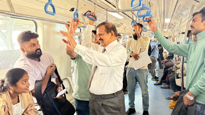 Dr. Manjunath travels in the metro..!