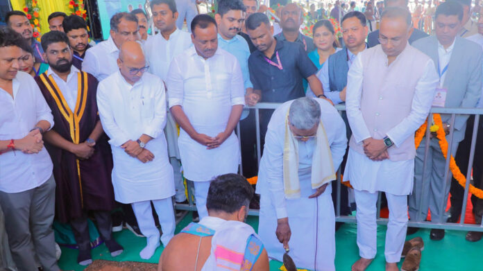 CM lays foundation stone for Rajiv Gandhi University of Health Sciences regional office