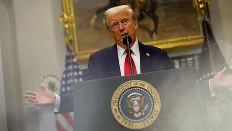 ದೀಪಾವಳಿ ದಿನವೇ ಭಾರತಕ್ಕೆ ಟ್ರಂಪ್ ಸುಂಕದ ಭೀತಿ