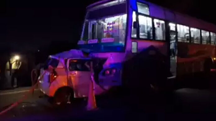 Five dead as car crashes head-on with govt bus in Tamil Nadu