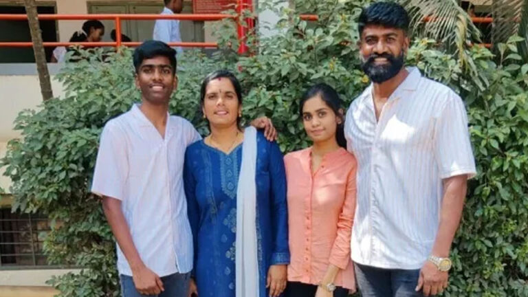 ಅಪ್ಪು ಬಾಡಿಗಾರ್ಡ್ ಆಗಿದ್ದ ಚಲಪತಿ ಪುತ್ರಿಗೆ ಪಿಯುಸಿ ಪರೀಕ್ಷೆಯಲ್ಲಿ ಶೇ.94 ಅಂಕ ಅಪ್ಪು ಬಾಡಿಗಾರ್ಡ್ ಆಗಿದ್ದ ಚಲಪತಿ ಪುತ್ರಿಗೆ ಪಿಯುಸಿ ಪರೀಕ್ಷೆಯಲ್ಲಿ ಶೇ.94 ಅಂಕ