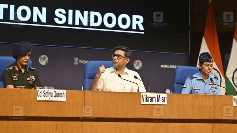 ಸಿಂಧೂರ ಅಳಿಸಿದ ಪಾಪಿಗಳಿಗೆ ಮಹಿಳಾ ಅಧಿಕಾರಿಗಳ ಮುಂದಾಳತ್ವದಲ್ಲೇ ದಿಟ್ಟ ಉತ್ತರ ಕೊಟ್ಟ ಭಾರತ