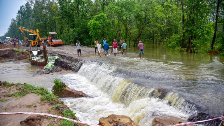ಈಶಾನ್ಯ ಭಾರತದಲ್ಲಿ ಭಾರೀ ಮಳೆ, 25 ಮಂದಿ ದುರ್ಮರಣ