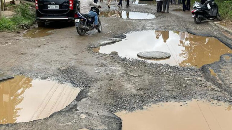ಬೆಂಗಳೂರಿನ ರಸ್ತೆಗುಂಡಿಗಳಿಂದ ಬೇಸತ್ತು ಬೇರೆ ರಾಜಯಗಳತ್ತ ಮುಖಮಾಡಿದ ಖಾಸಗಿ ಸಂಸ್ಥಗಳು,