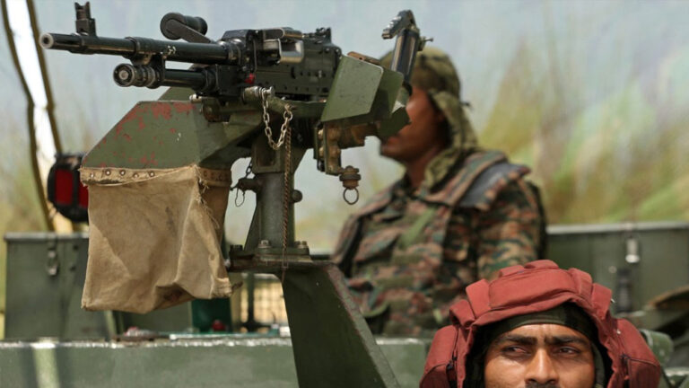 ಗಡಿಯಲ್ಲಿ ಗುಂಡಿನ ಚಕಮಕಿ, ಗುಂಡುಹಾರಿಸಿದ ಪಾಕಿಗಳಿಗೆ ಭಾರತೀಯ ಸೇನೆ ತಕ್ಕ ತಿರುಗೇಟು