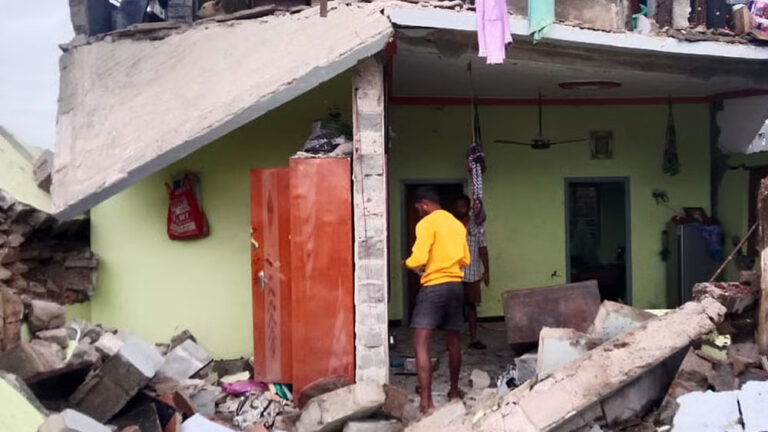 ಹೊಸಪೇಟೆ : ಅಡುಗೆ ಅನಿಲ ಸೋರಿಕೆಯಿಂದ ಸ್ಫೋಟ, 8 ಮಂದಿಗೆ ಗಾಯ