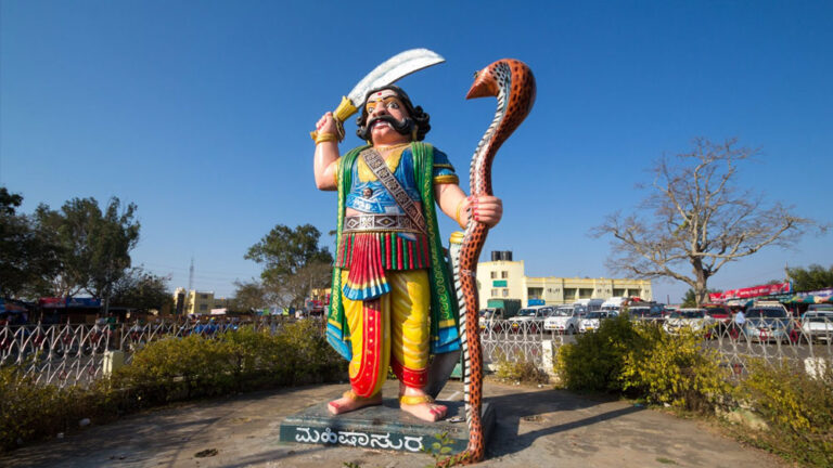 ಮಹಿಷಾ ದಸರಾ ಆಚರಣೆ ಹಿನ್ನೆಲೆಯಲ್ಲಿ ಚಾಮುಂಡಿ ಬೆಟ್ಟದಲ್ಲಿ ನಿಷೇಧಾಜ್ಞೆ