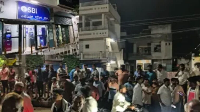 ಚಡಚಣ ಎಸ್‌‍ಬಿಐ ಬ್ಯಾಂಕ್‌ ದರೋಡೆ : ದರೋಡೆಕೋರರ ಪತ್ತೆಗೆ 7 ತಂಡ ರಚನೆ