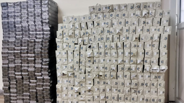 ಬೆಂಗಳೂರು : 14 ಲಕ್ಷ ಮೌಲ್ಯದ ನಕಲಿ ಸಿಗರೇಟ್‌ಗಳ ಜಪ್ತಿ