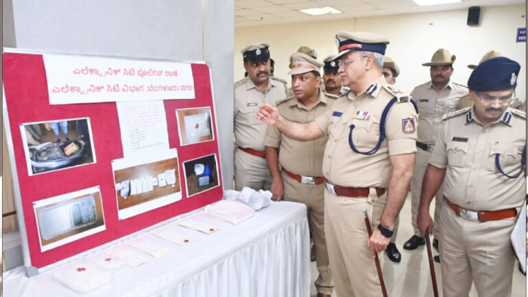 ವಿದೇಶಿ ಡ್ರಗ್‌ ಪೆಡ್ಲರ್‌ಗಳ ಬಂಧನ, 2.15 ಕೋಟಿ ರೂ.ಮೌಲ್ಯದ ಡ್ರಗ್ಸ್ ವಶ