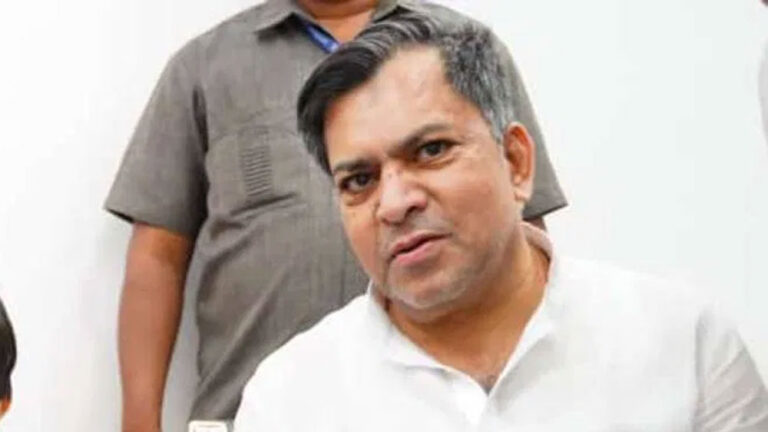 ಕಾಂಗ್ರೆಸ್‌ನೊಳಗೆ ಕಿತ್ತಾಟ : ಸಿಡಿದೆದ್ದ ಮಾಜಿ ಸಚಿವ ಇಕ್ಬಾಲ್‌ ಅನ್ಸಾರಿ