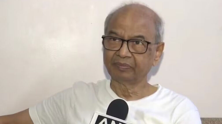 ಸಿಜೆಐ ಮೇಲೆ ಶೂ ಎಸೆಯಲೆತ್ನಿಸಿದ್ದನ್ನು ಘಂಟಾಘೋಷವಾಗಿ ಸಮರ್ಥಿಸಿಕೊಡ ವಕೀಲ ರಾಕೇಶ್‌ ಕಿಶೋರ್‌