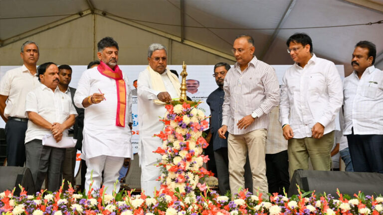 ಒಂದು ವಾರದೊಳಗೆ ಬೆಂಗಳೂರಿನ ರಸ್ತೆಗುಂಡಿಗಳನ್ನು ಮುಚ್ಚಲು ಸಿಎಂ ಸೂಚನೆ